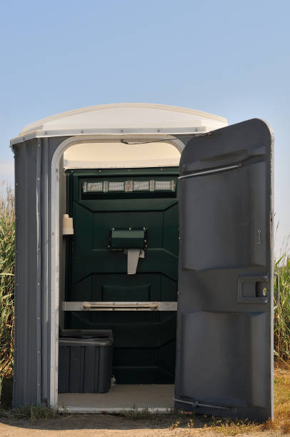 Best Porta potty rental near me  in East Chicago, IN